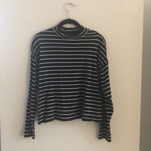 Everlane Square Mockneck Tee